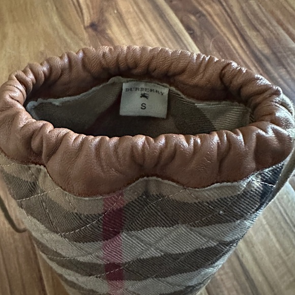 Authentic Burberry ballet shoes with carrier small. Size about 6 - Picture 7 of 8